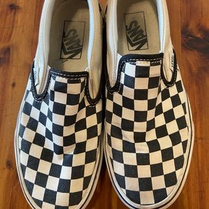 Women’s size 6 Checkered Vans